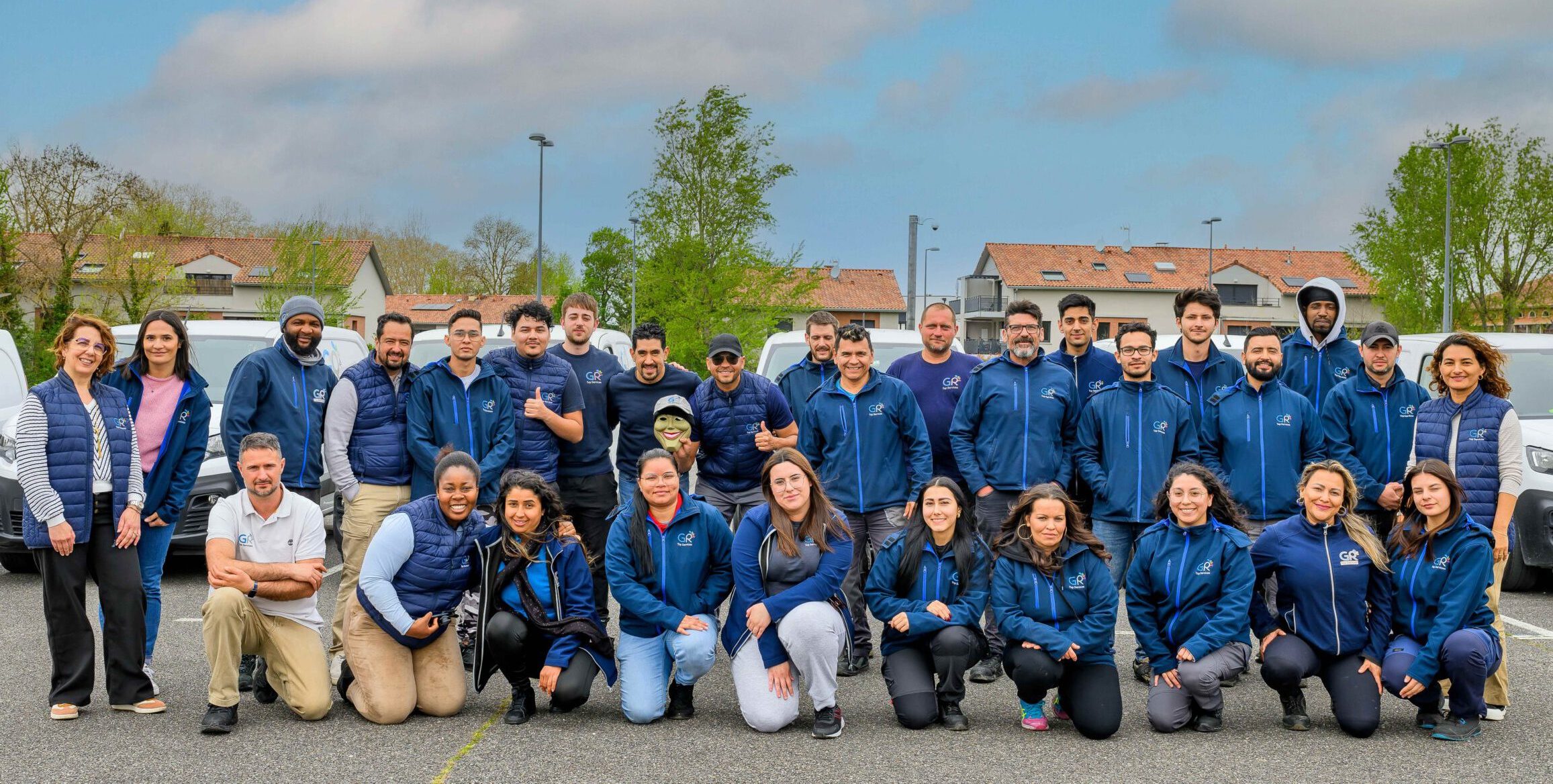 Equipe GR TOP Services specialisee dans l entretien d immeubles et coproprietes